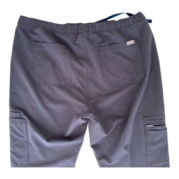 Figs Men's Charcoal Gray Scrub Pants - Medical Doctor Nurse Professional XL Men - Picture 2 of 7